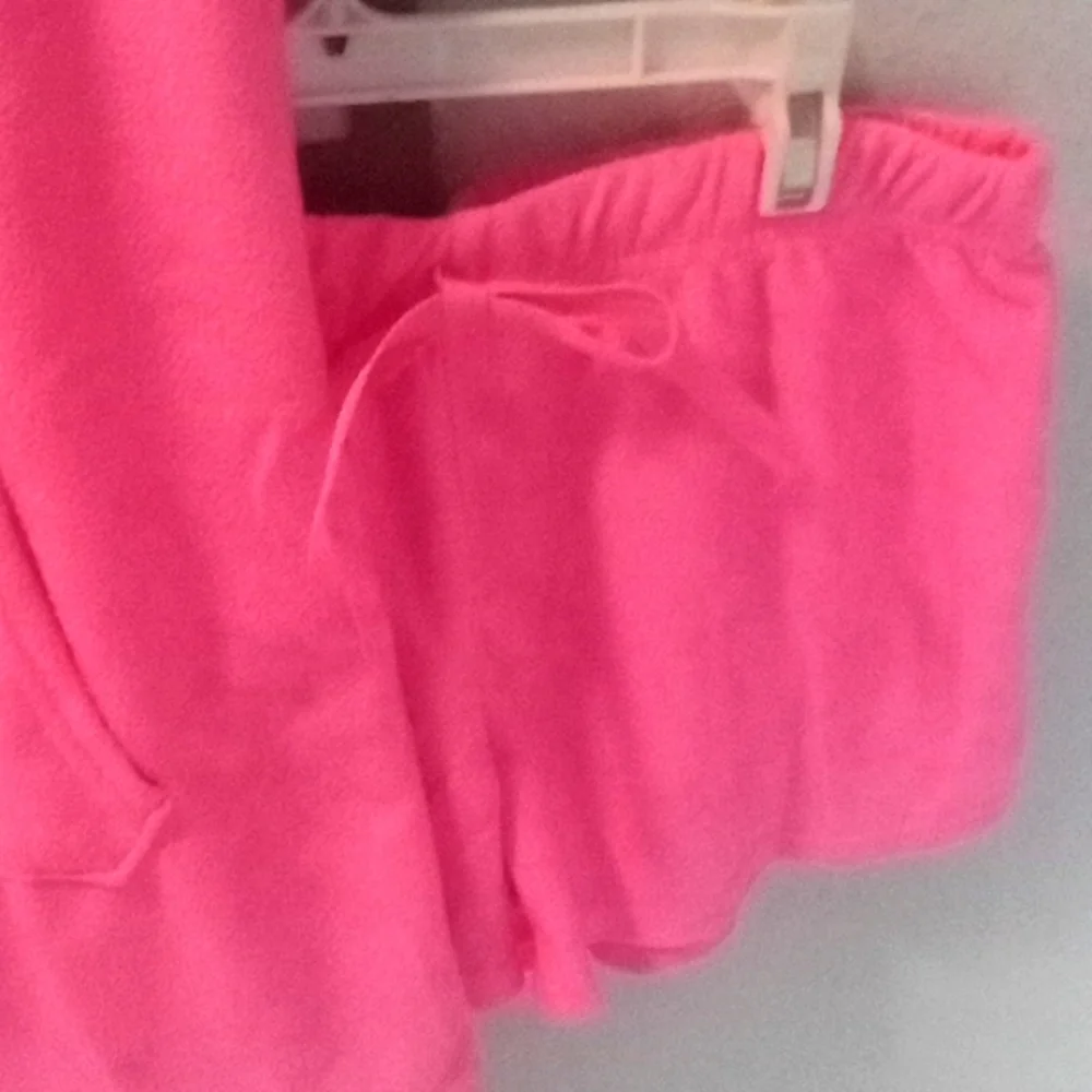 Cute lounge/sleepwear